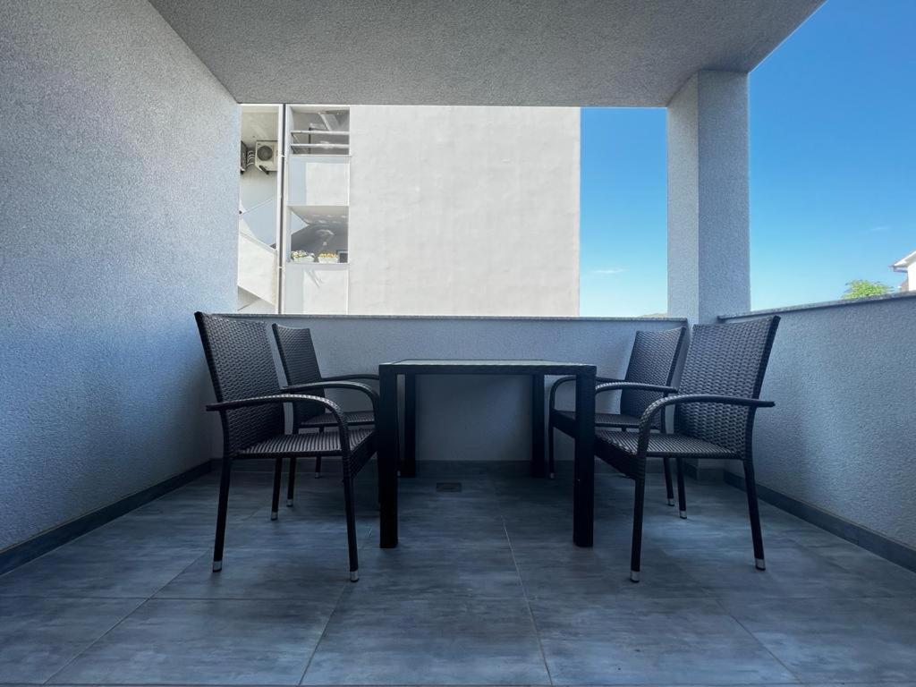 Apartments Petrusic Супетарська Драґа Екстер'єр фото