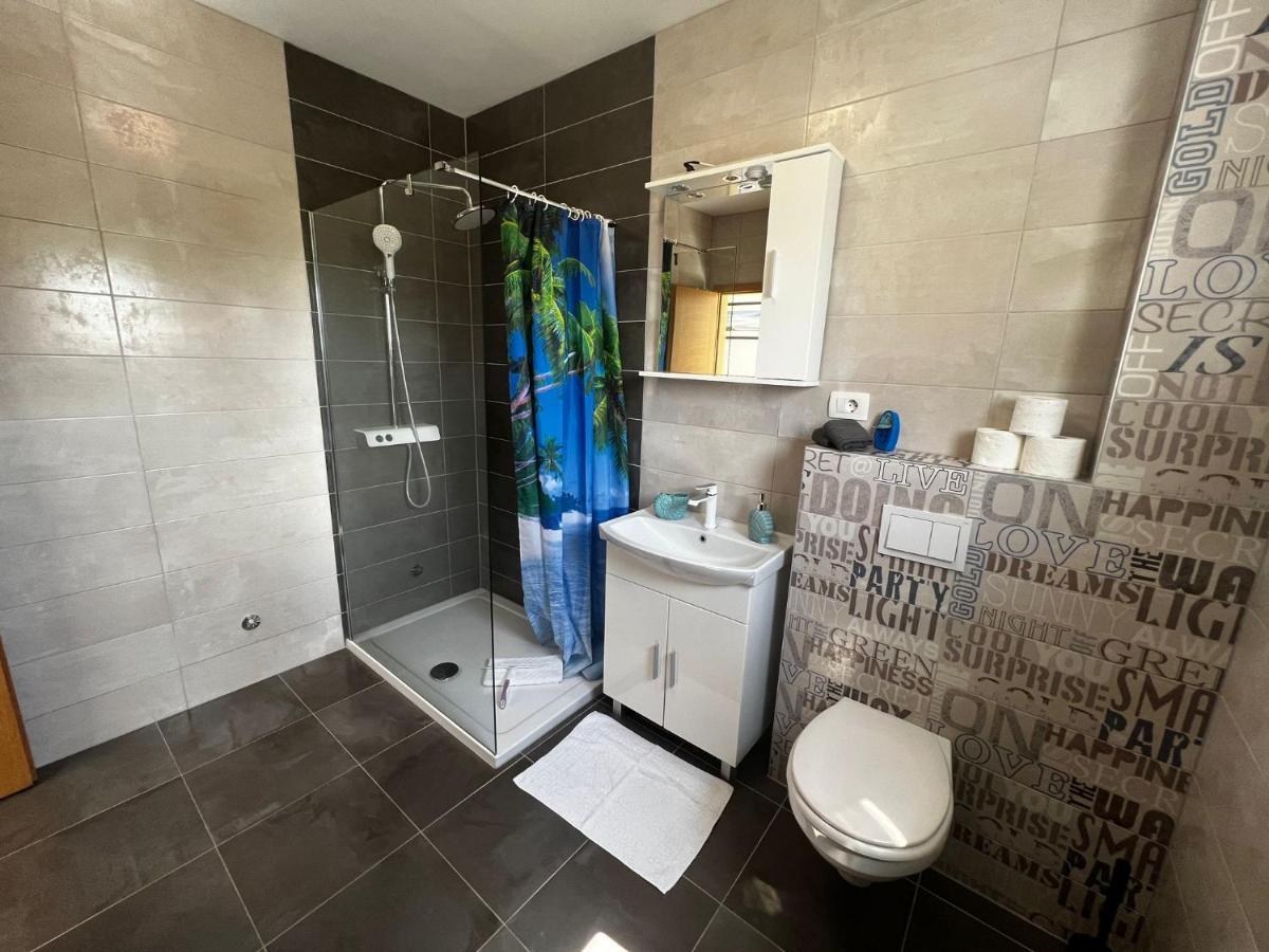 Apartments Petrusic Супетарська Драґа Екстер'єр фото